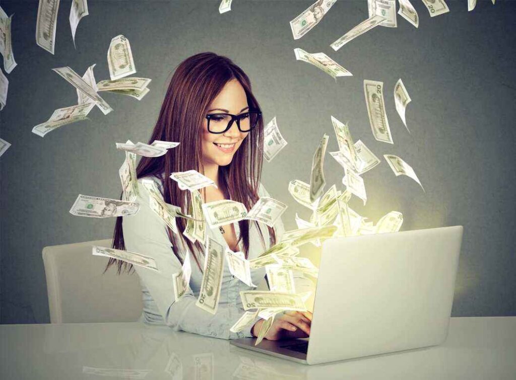 How to earn money online in India?