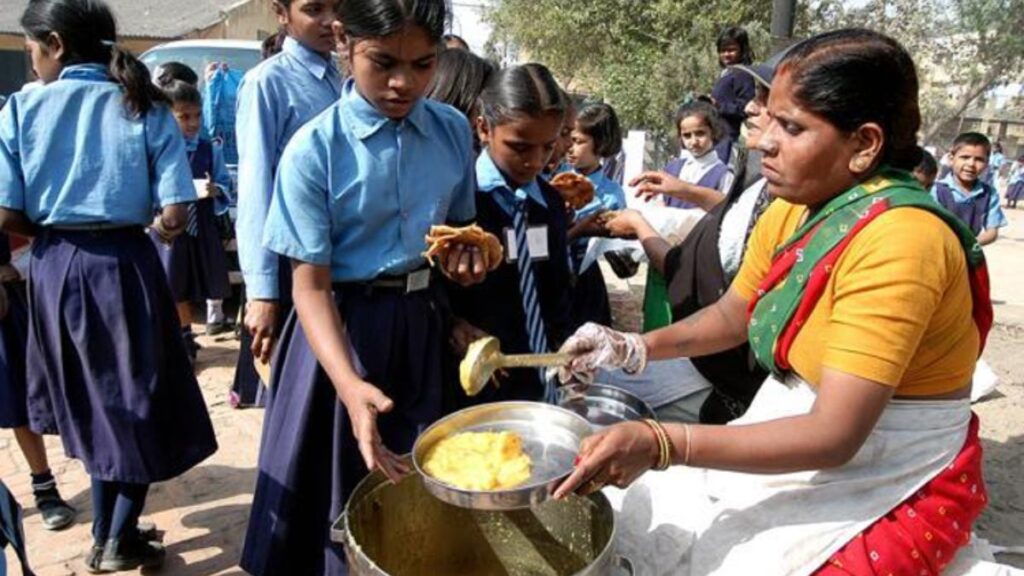 Mukhyamantri Paushtik Alpahar Yojana