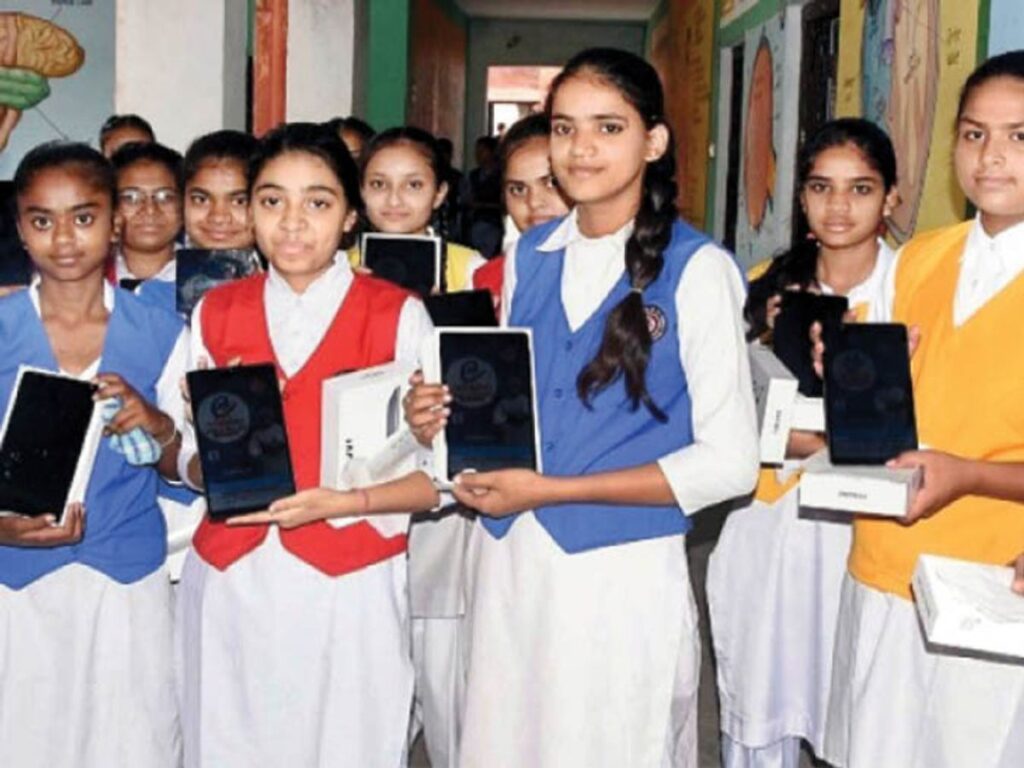 Namo E-Tablet Yojana